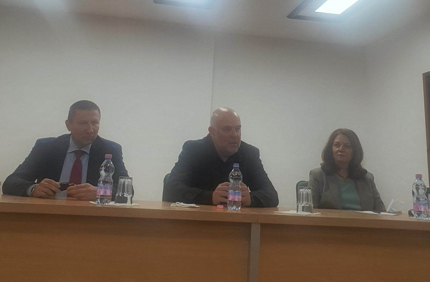 Главният прокурор разговаря с прокурори и следователи от Апелативен район-Велико Търново
