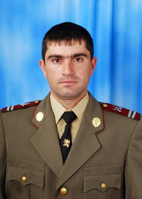Военен спаси живота на млад мъж в магазин в Благоевград, а малко по-късно...