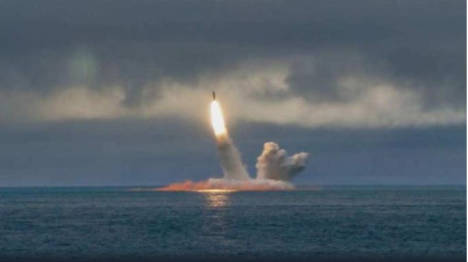 Руска хиперзвукова ракета порази цел на 6000 км разстояние