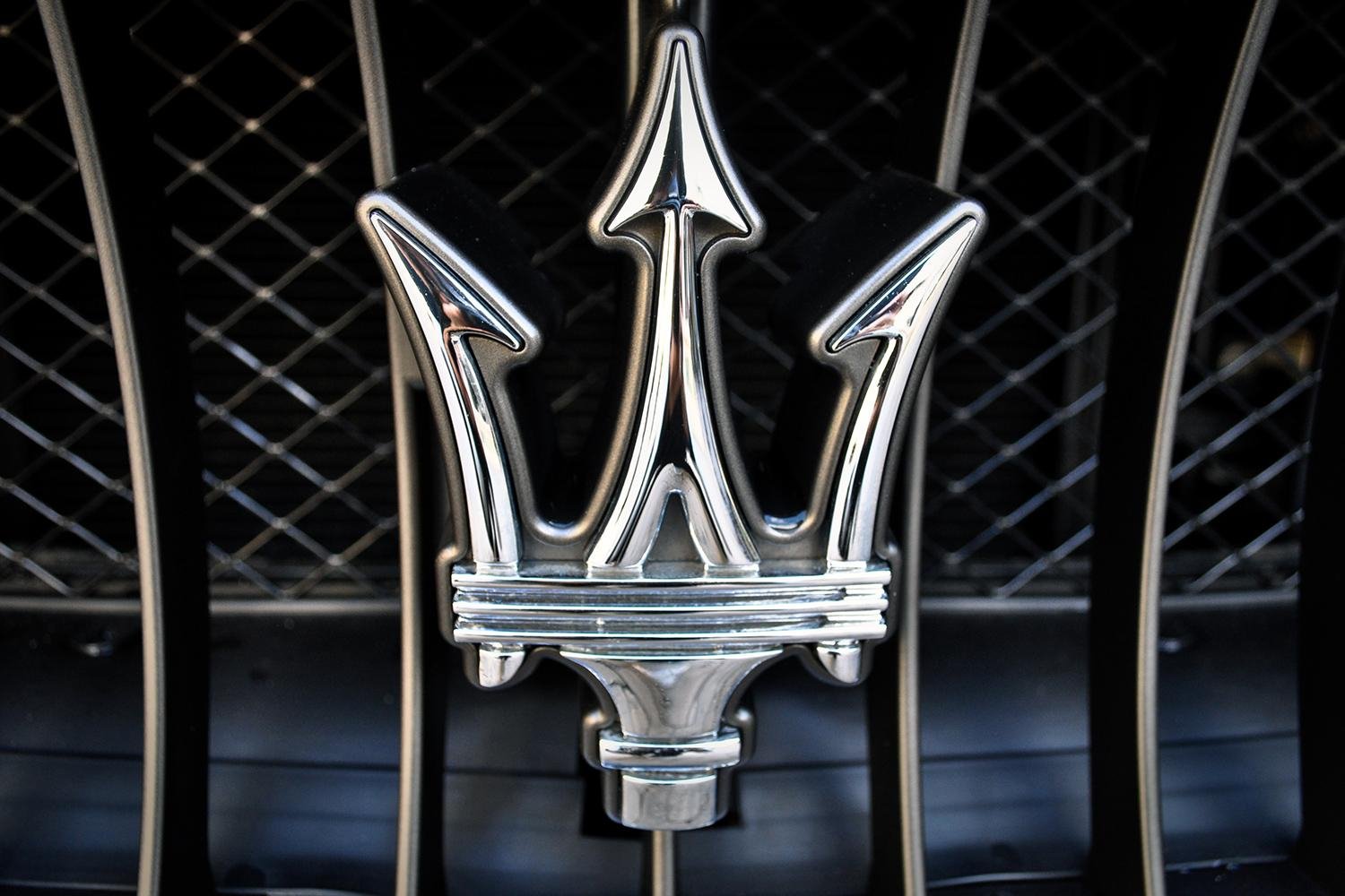 Катастрофира единственият прототип на кросоувъра на Maserati Grecale СНИМКИ