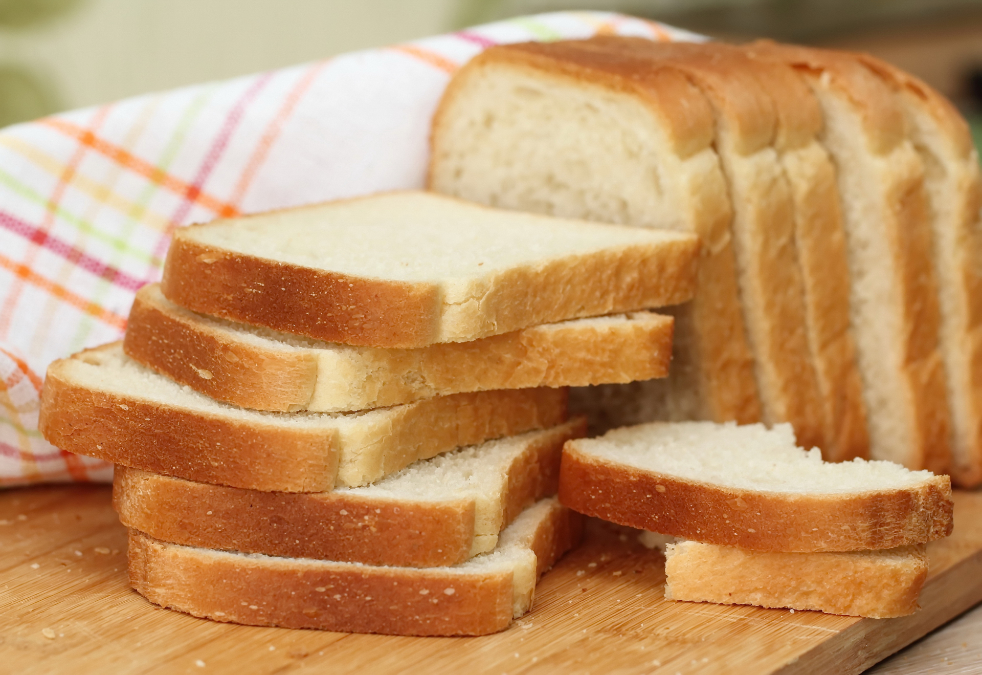 Докъде се докарахме: Ядем хляб от украинска пшеница, заразена с канцерогенни патогени