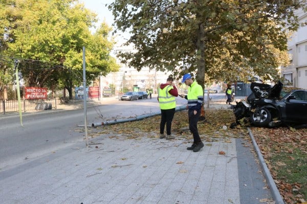 Първи подробности за мелето с младежи в размазано БМВ в Пловдив 