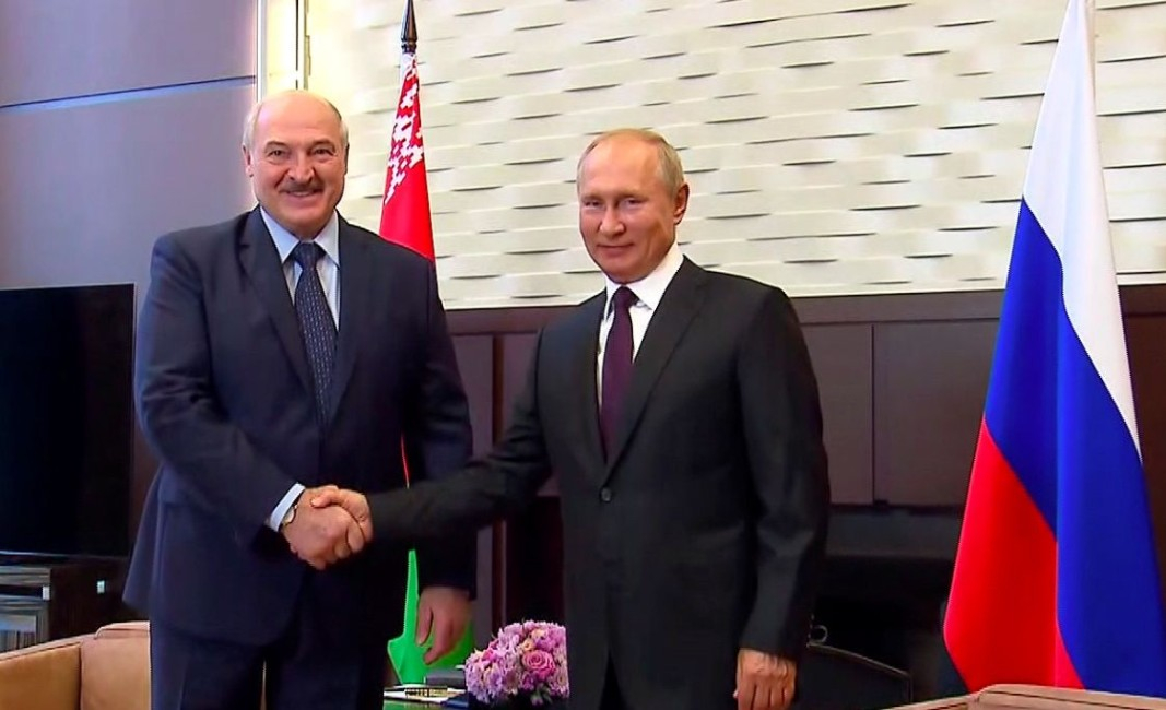 Путин и Лукашенко подписаха декрет за интеграция и обща военна доктрина