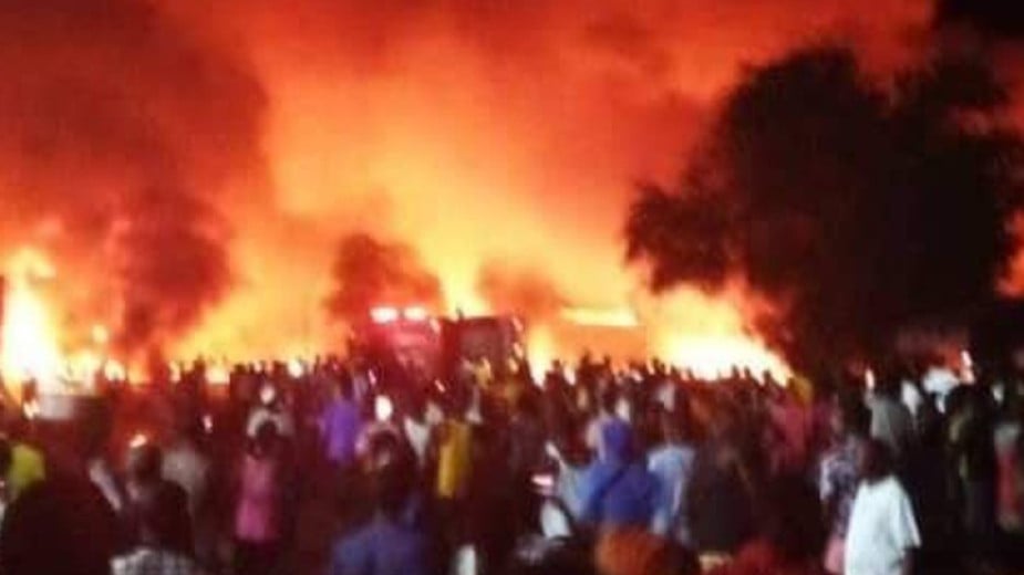 Взрив на цистерна с гориво в столицата на Сиера Леоне уби стотици ВИДЕО