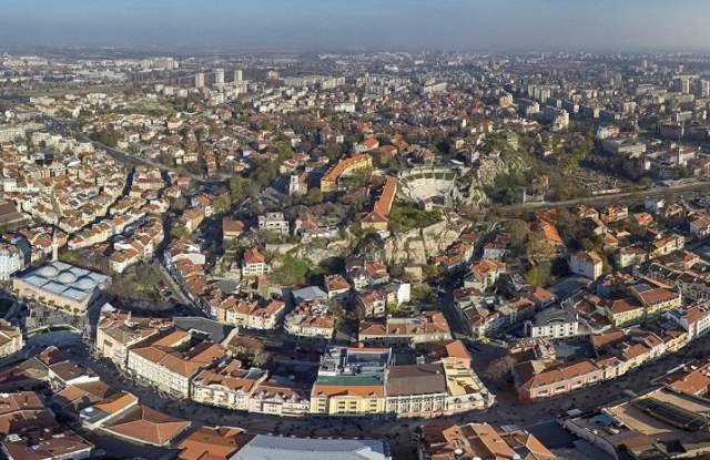 Зловонна миризма мори хората в Пловдив с часове, ето я причината