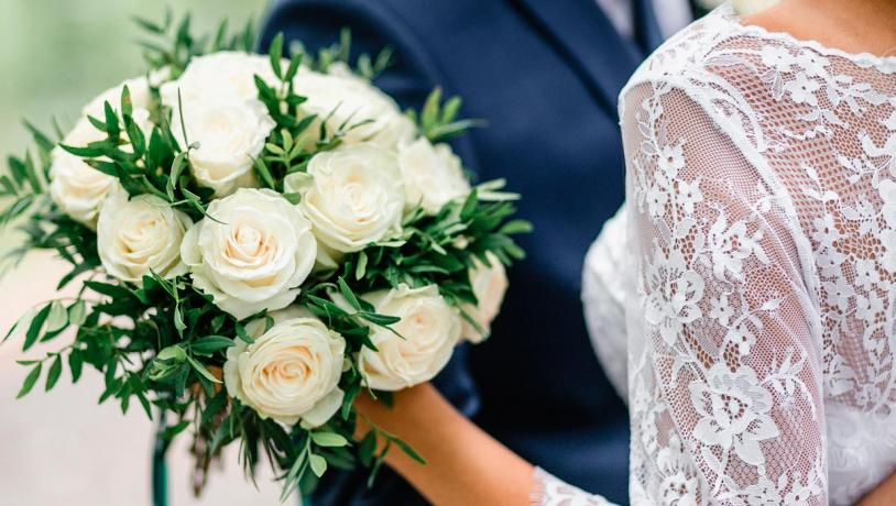 Невеста поиска да бъде по-привлекателна за сватбата и не е истина какво се случи СНИМКИ