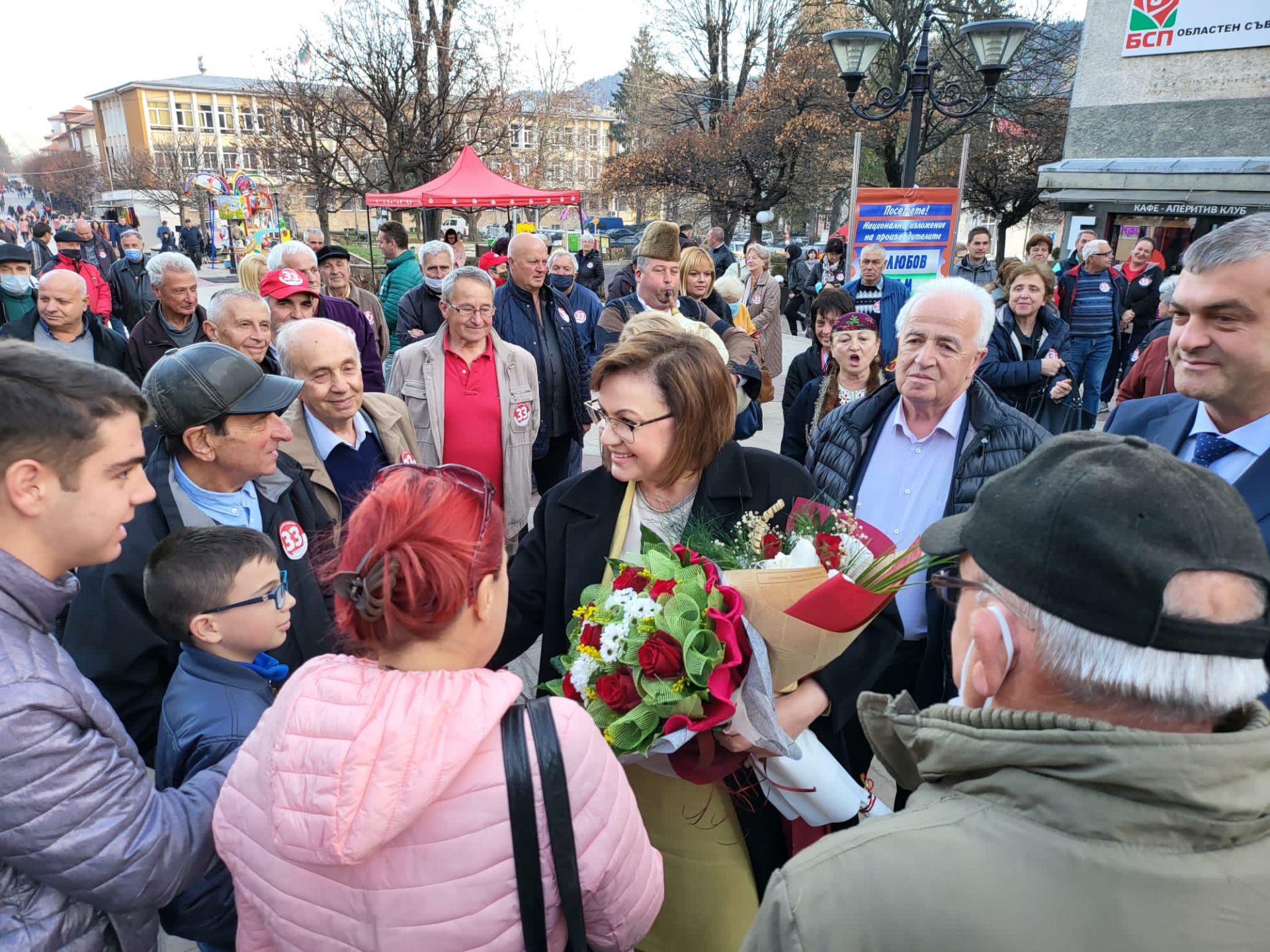 Нинова от Смолян: Не е време за експерименти и популизъм, а за работещи решения с грижа за хората