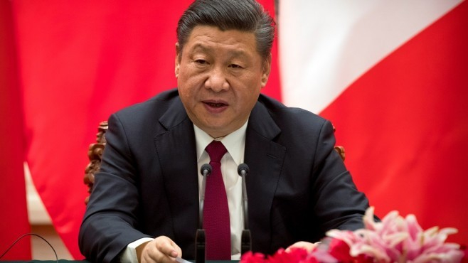 Партията в Китай изравни Си Дзинпин с Мао Дзъдун, нарекоха го "кормчия" и "народен водач"