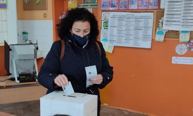 Десислава Танева: Гласувах за възстановяване на нормалността