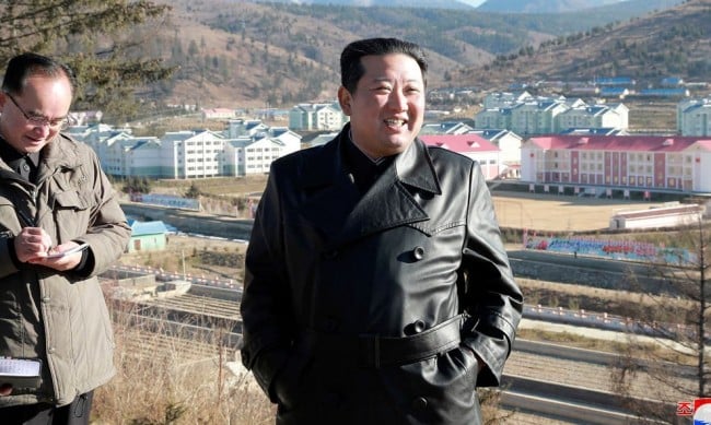 Най-накрая: Ким Чен Ун се появи на живо, какво се случва със здравето му? 