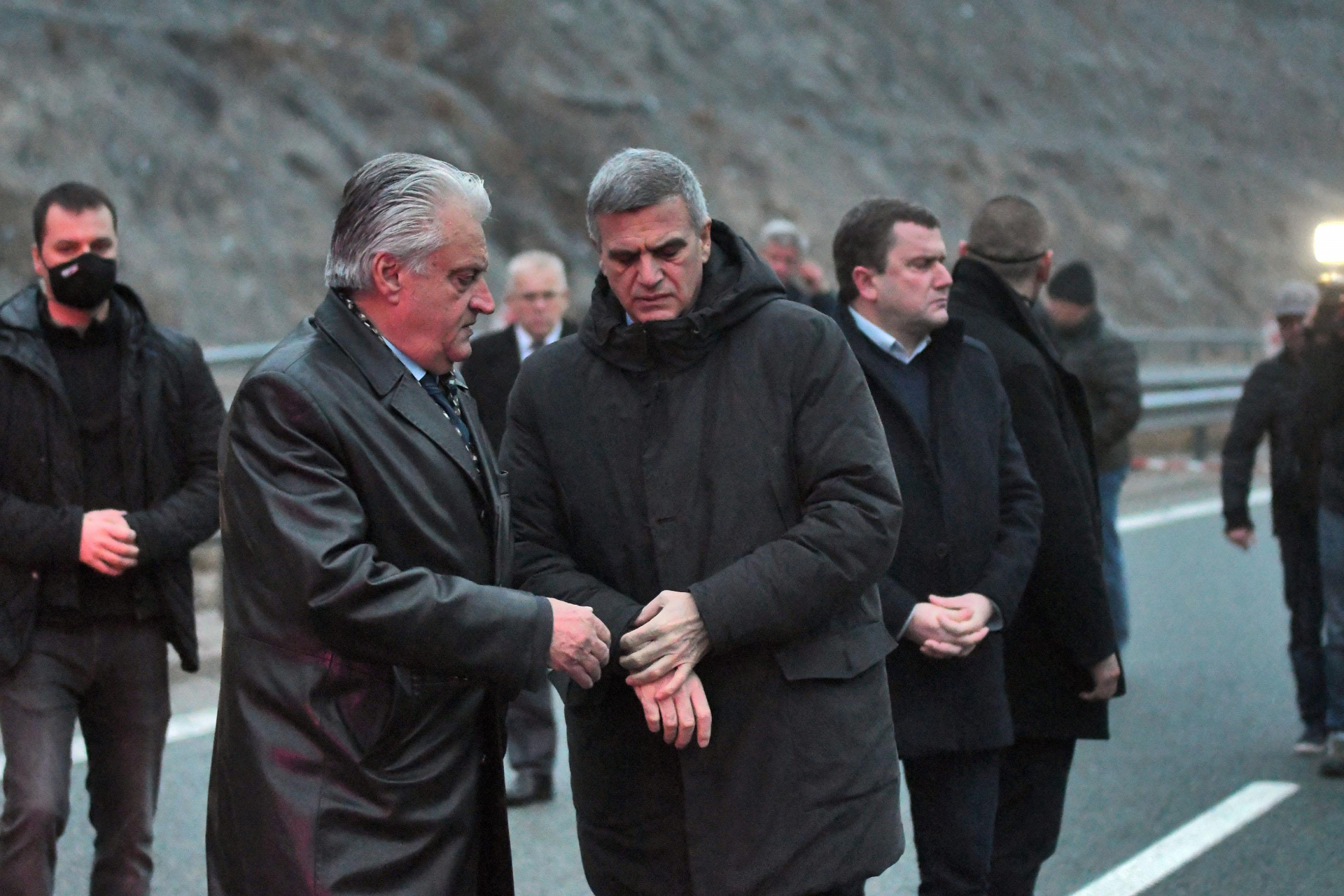 Премиерът Янев покрусен от огромната и неописуема трагедия