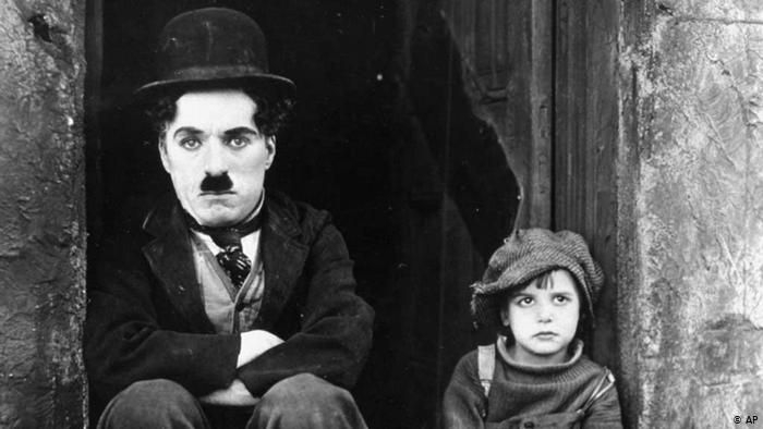 Истински демон: Разкриха мръсните секс тайни на великия Чарли Чаплин