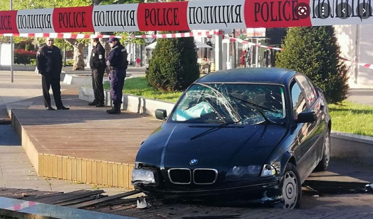Див екшън в Бургас: Полицаи от три районни управления гонят известен кримигерой!