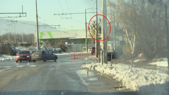 Кръстовище-капан в София: За 1 г. има 10 тежки катастрофи СНИМКИ
