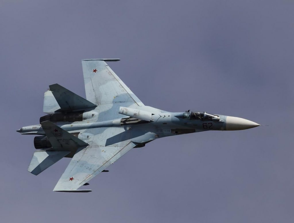Напрежение в небето над Черно море, Русия вдигна по спешност изтребители Су-27 