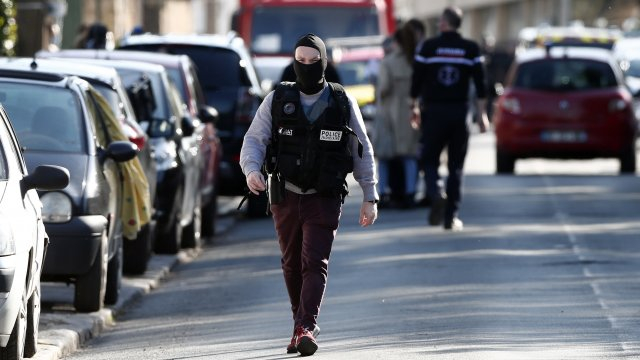 Франция се размина на косъм със страшна касапница, подготвяна от джихадисти 