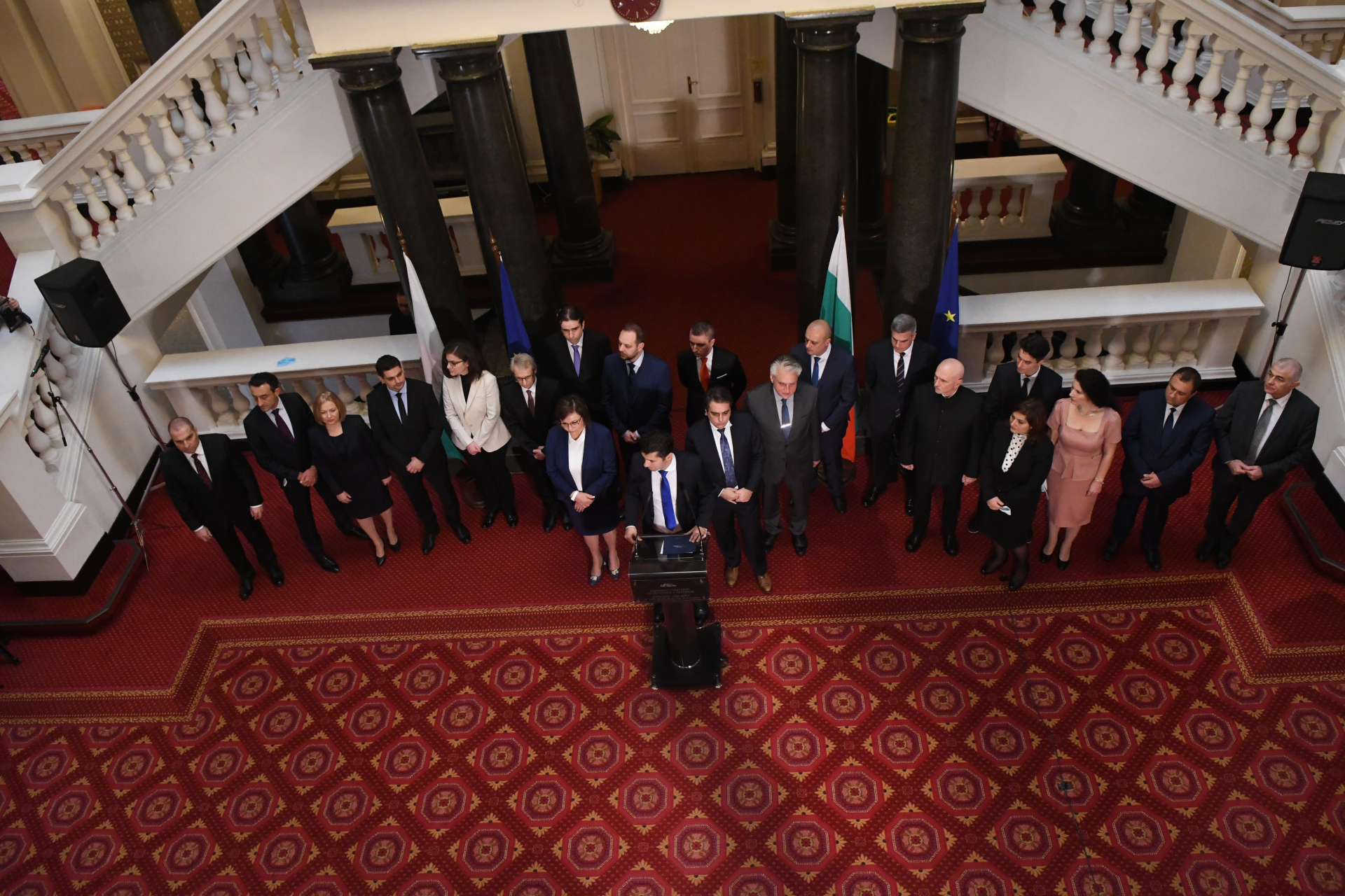 Ясни са 12 нови депутати, които влизат в НС на мястото на бъдещите министри СНИМКИ