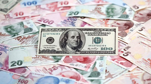 Турската лира се срина тази сутрин до 15 за долар