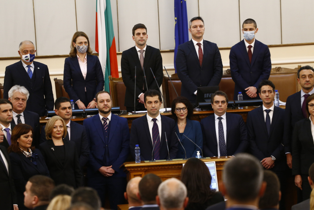 България има своя нов премиер, ето кои го избраха и кои бяха контра!