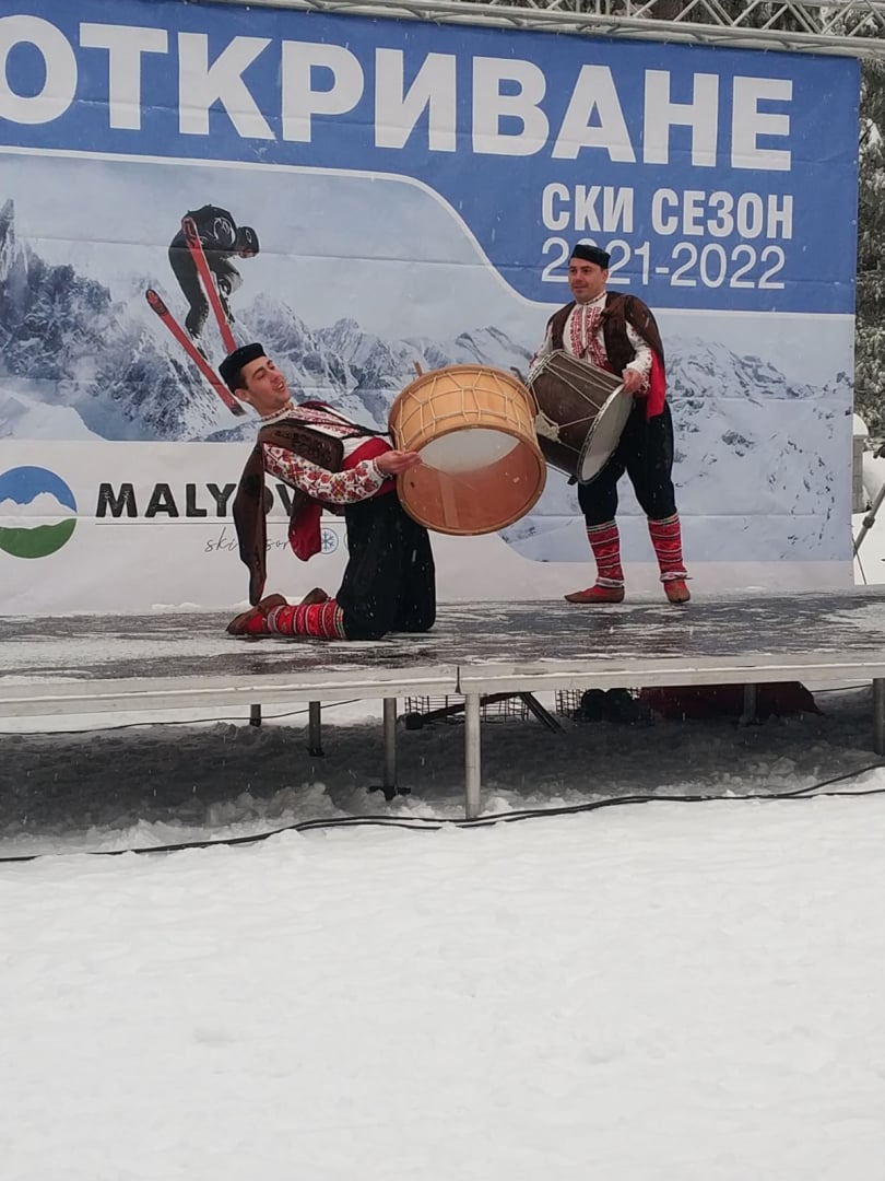 Ски сезонът в Мальовица бе открит с безплатни ски съоръжения, много музика и снежни игри