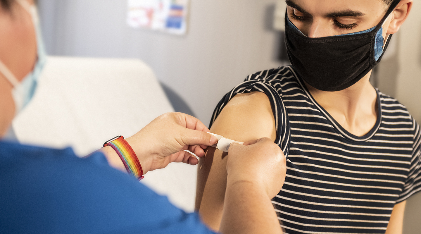 93,94%  от жертвите на COVID-19 в събота нямат ваксини