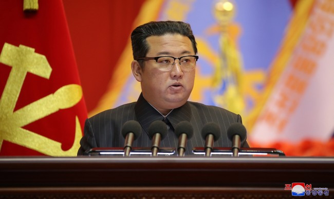 Юбилей: Ким Чен Ун - едно десетилетие начело на Северна Корея