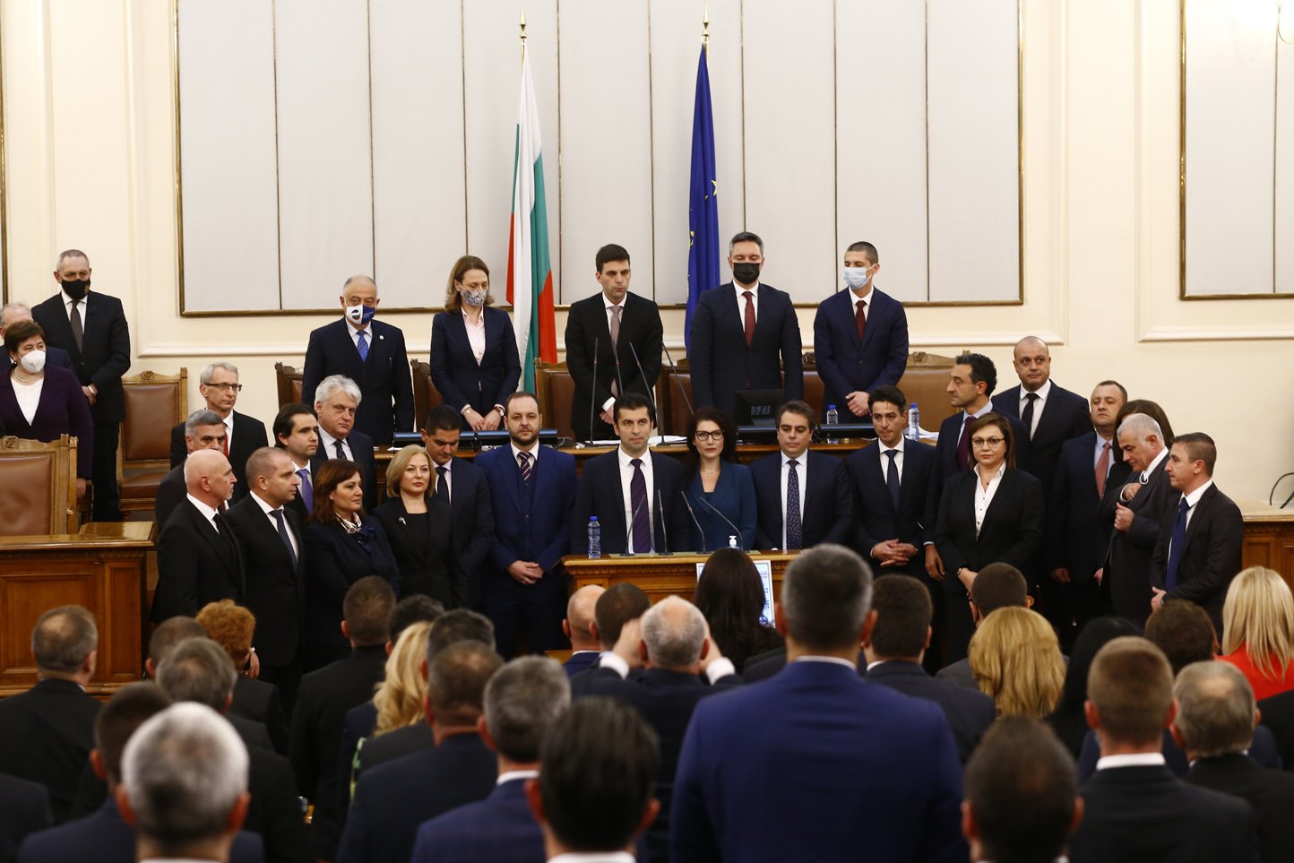 Бунт и презрение се надигат в България, заради това намерение на министър на Петков