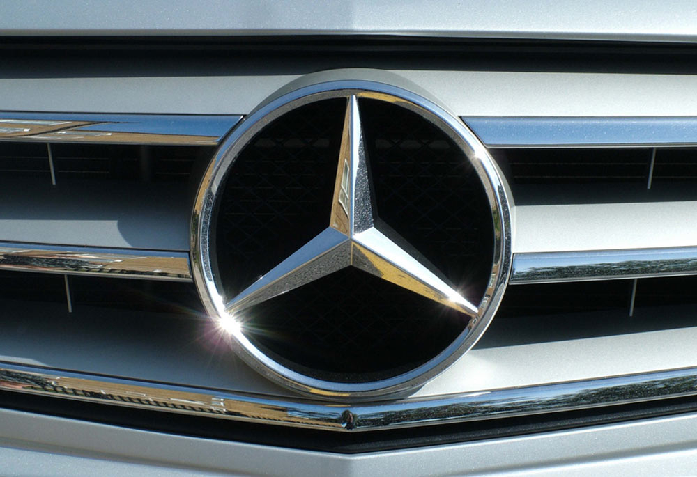 Тестват нов Mercedes във версия кабрио ВИДЕО