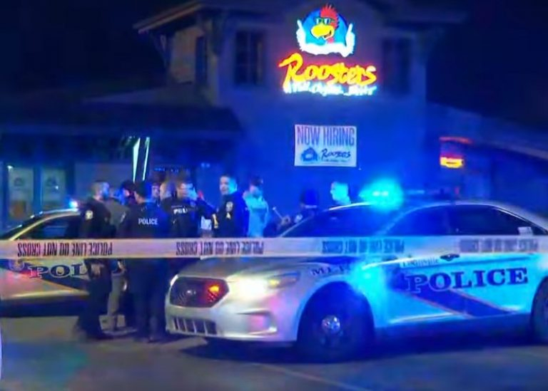 Стрелба в ресторант, двама убити