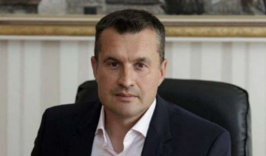 Виден критик на Радев стана началник кабинета на Нинова
