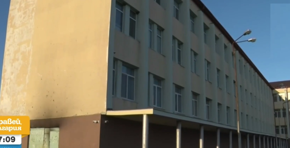 Какво се случва с учениците от горялото училище в Симеоновград ВИДЕО