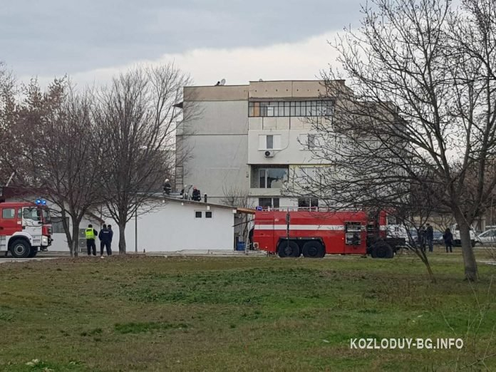 Опасна ситуация в заведение в Козлодуй, евакуират клиенти СНИМКИ 