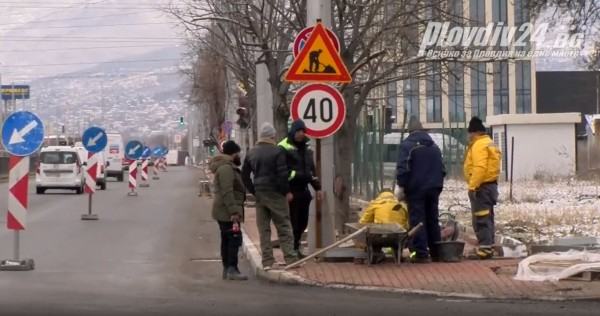 Бясна шофьорка показа новата хранилка на пловдивските катаджии СНИМКИ 