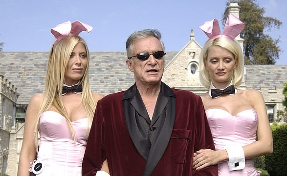 Разкриха скандални тайни за секс оргиите на боса на Playboy СНИМКИ 18+