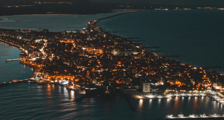 Спешни мерки в наш морски град заради цената на тока