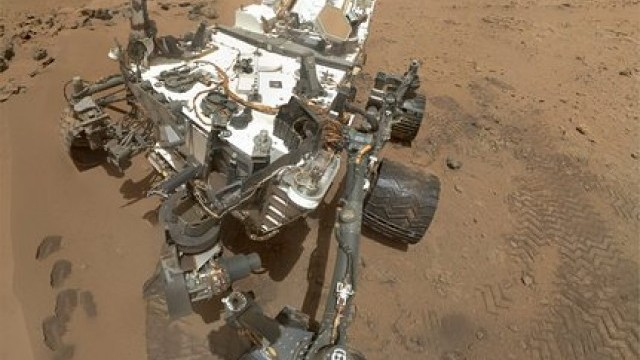 Сензационно! "Кюриосити" откри следи от живот на Марс