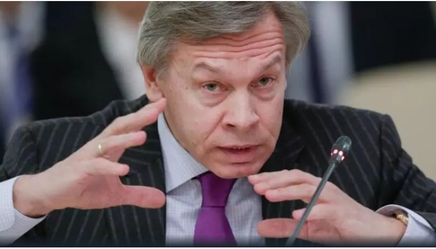 Руски сенатор изригна срещу "уникалната тъпотия" на американските анализатори