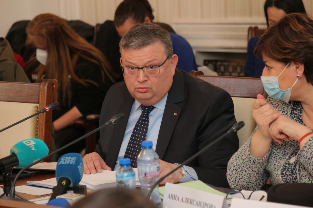 Цацаров изготви експертен законопроект за изменение на ЗПКОНПИ и го прати на депутатите ДОКУМЕНТИ