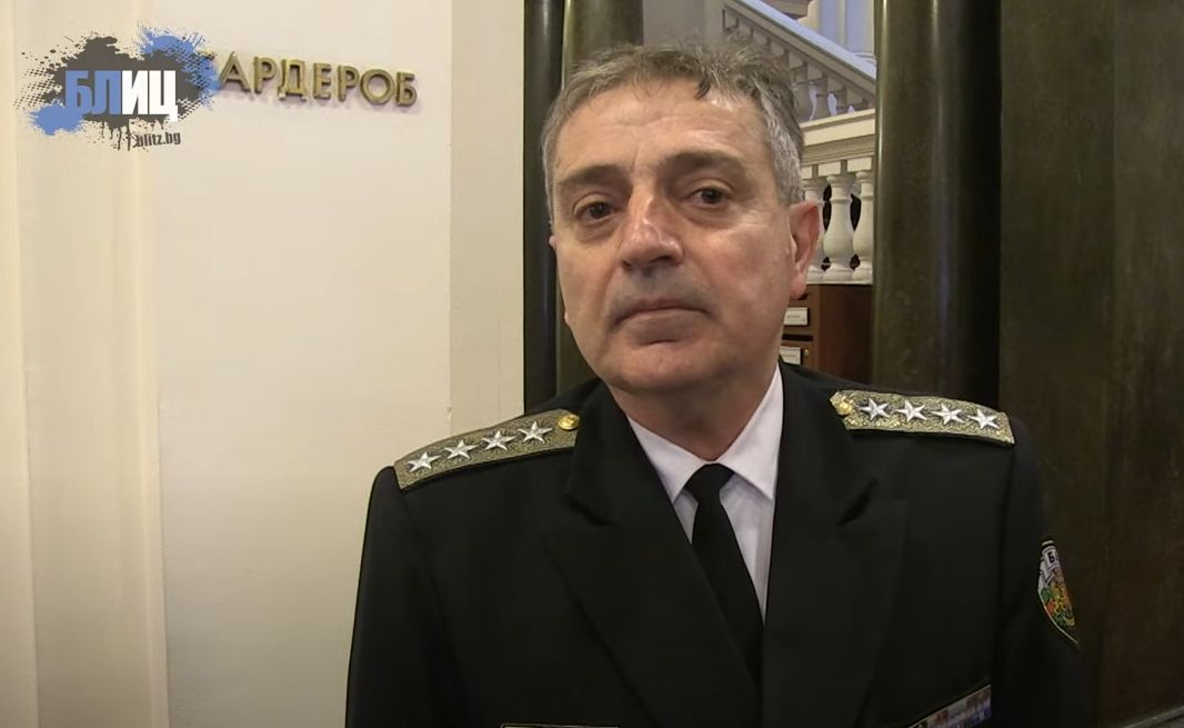 Началникът на отбраната разкри пред БЛИЦ TV защо Кирил Петков е потърсил помощ от НАТО