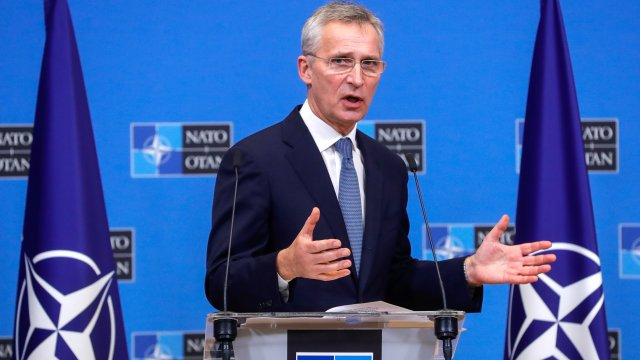 Обрат: НАТО няма да изпраща войници в Украйна, ако Русия предприеме инвазия