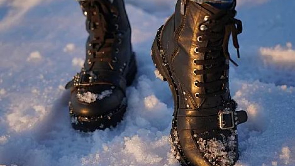 За да избавите обувките си от „зимния ужас“ направете тези 3 неща!