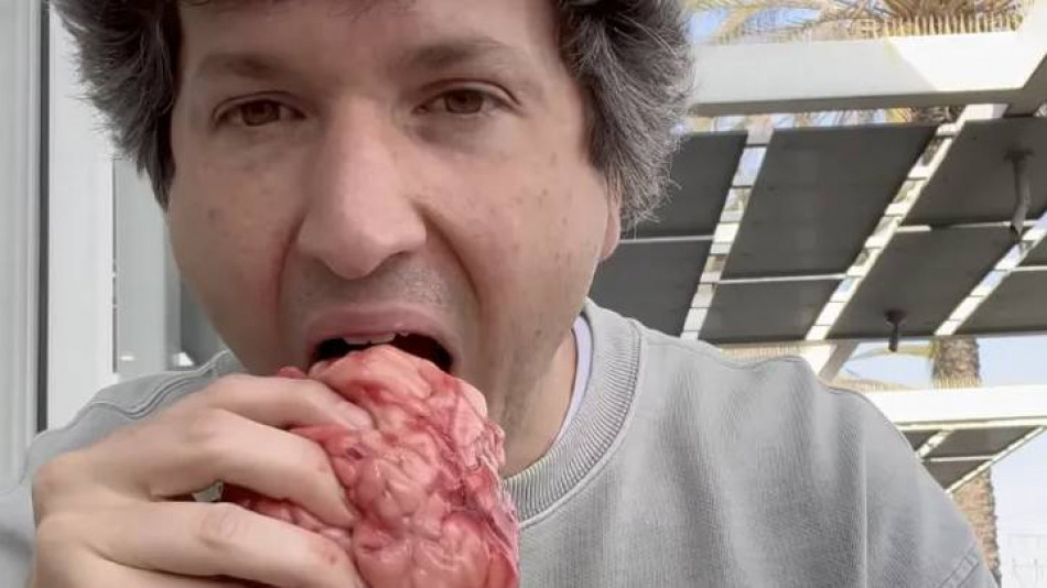Веган 80 дни яде сурово месо и ето какво му се случи СНИМКИ