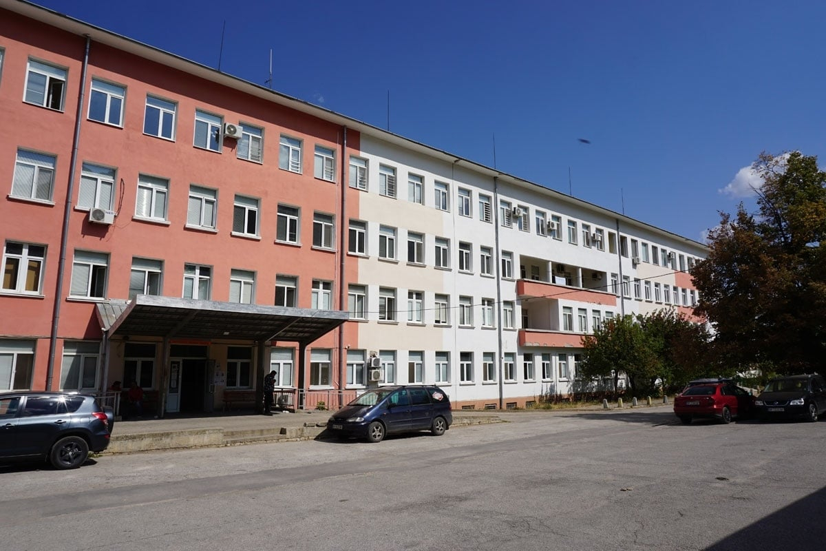 Полиция отцепи болницата във Враца, в която почина Миглена! 