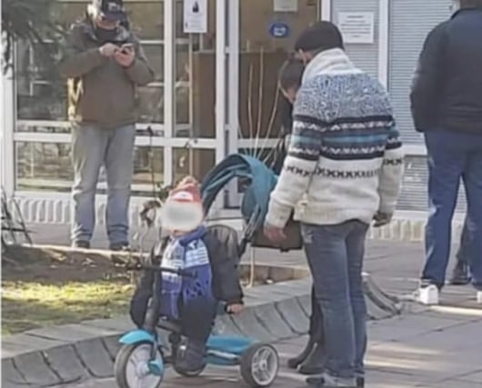 Мъж облада жена посред бял ден и пред очите на дете в Благоевград СНИМКИ 18+