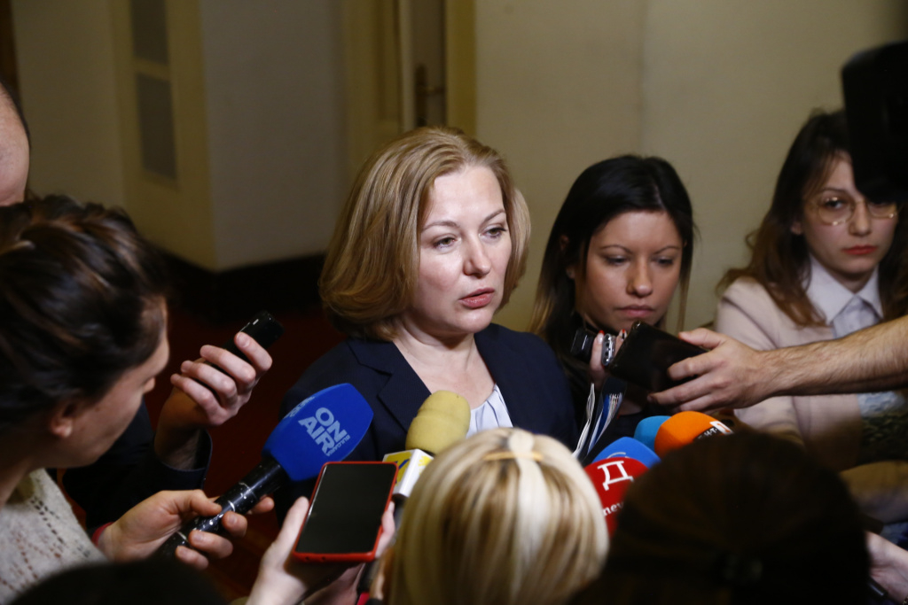 Надежда Йорданова свикала ВСС за отстраняването на главния прокурор с copy-paste мотиви