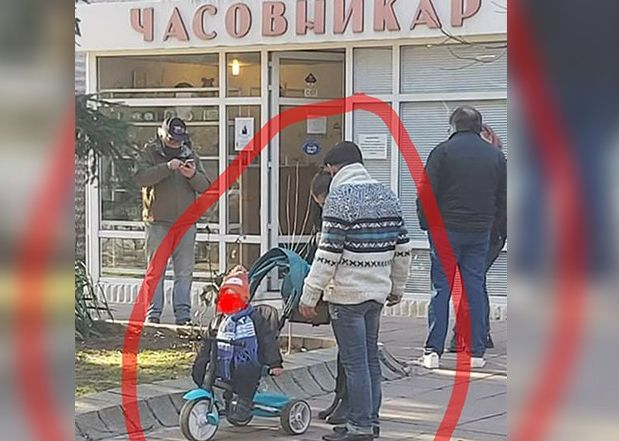 Разбра се кои правеха секс пред очите на дете в Благоевград посред бял ден СНИМКИ 18+