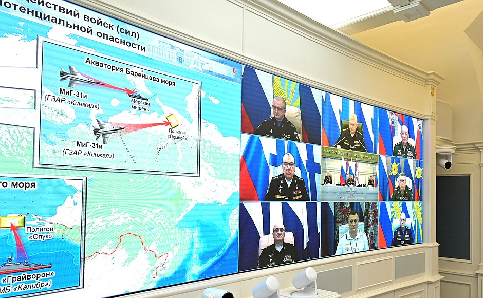 Путин показа военната мощ на Русия, ето какво се случва в момента ВИДЕО