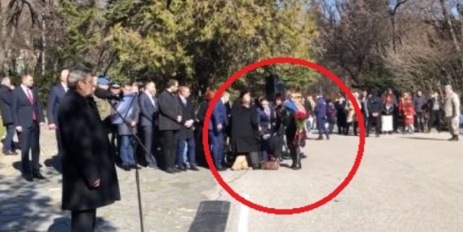 Почетният консул на Сърбия колабира насред Пловдив ВИДЕО