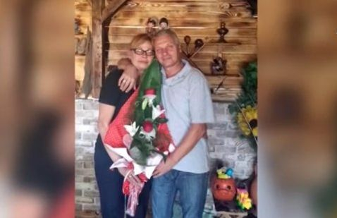 Съпругата на един от изчезналите българи в Гърция държи телефона и се надява на чудо ВИДЕО