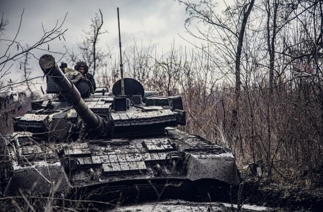 Какво могат да изкарат на бойното поле Русия и Украйна, ако започне война СНИМКИ